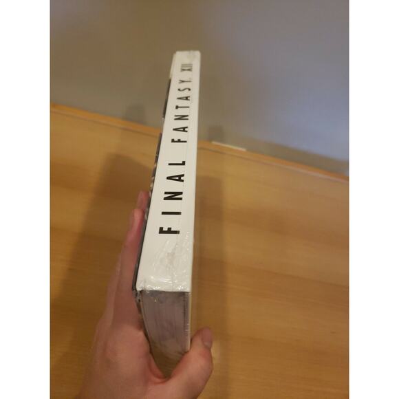 Final Fantasy XII Collector's Strategy Guide Playstation 2 NEW - Picture 6 of 6